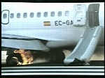 V&iacute;deo em&egrave;s al telediario d'Antena3 sobre l'aterratge d'emerg&egrave;ncia a la tercera pista de l'aeroport del Prat (9 de Gener de 2006)